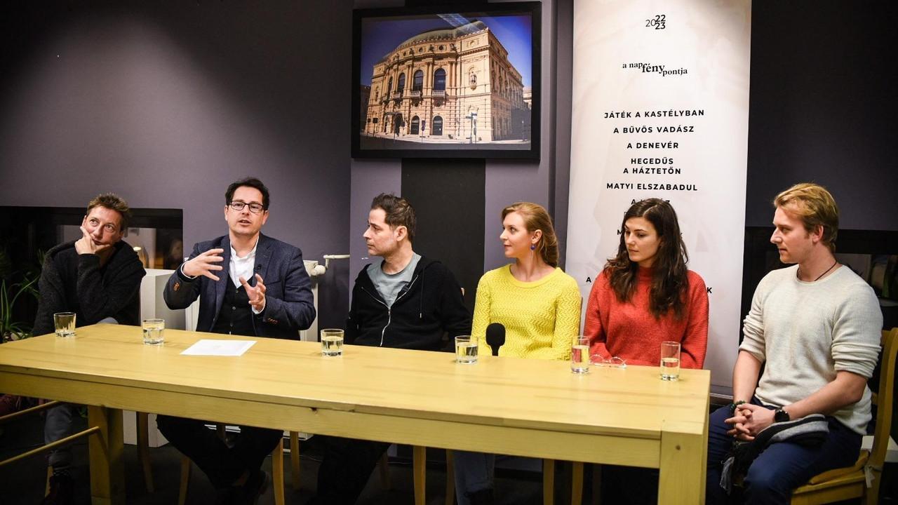 A Kisszínházban hamarosan kitör a boszorkánytéboly hír képe A Kisszínházban hamarosan kitör a boszorkánytéboly hír képe