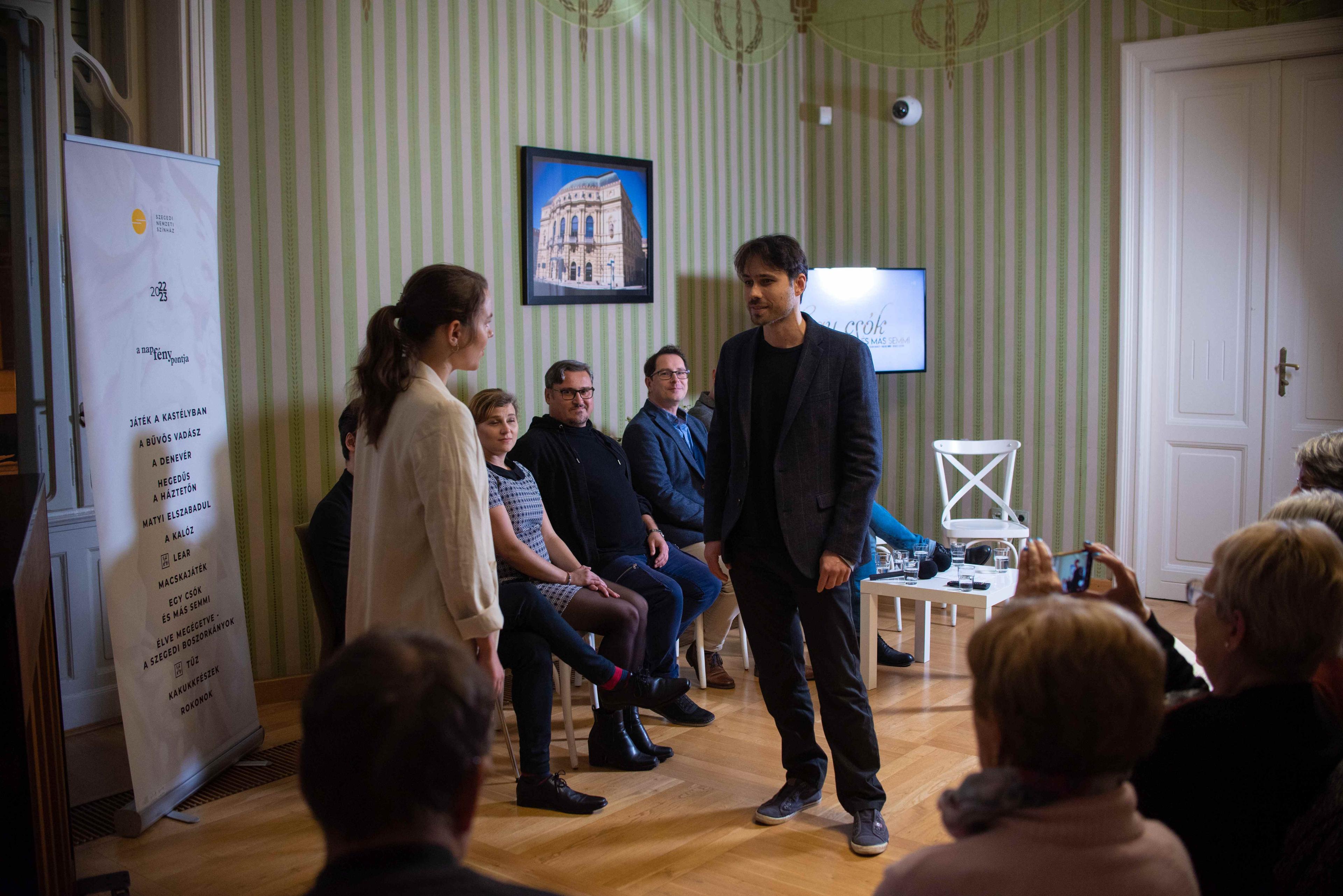 A könnyű műfaj nehéztüzérsége mutatja be Eisemann operettjét a Kisszínházban 4 A könnyű műfaj nehéztüzérsége mutatja be Eisemann operettjét a Kisszínházban 4