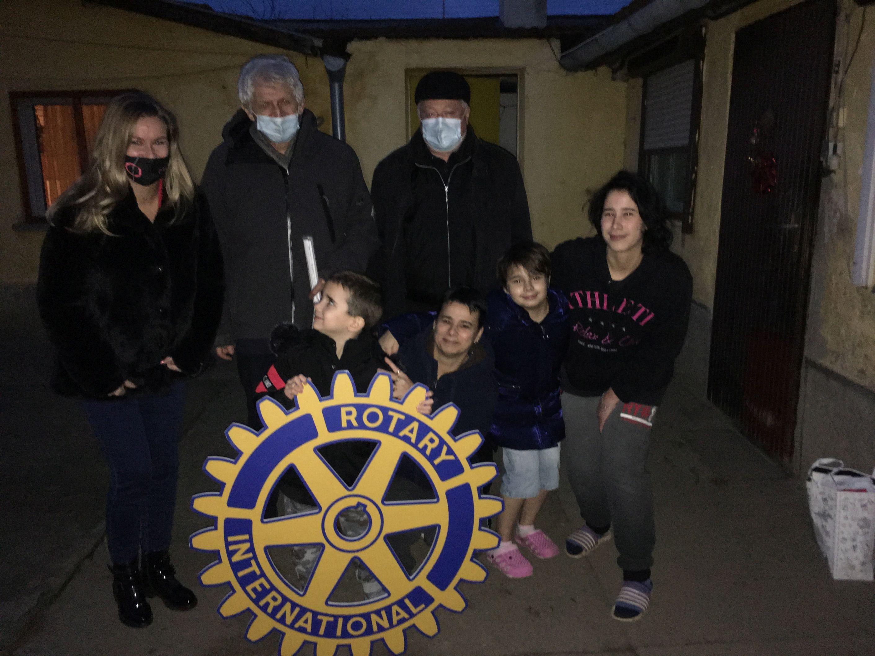 A Rotaryval közösen segítenek a Szegedi Nemzeti Színház művészei fotógaléria képe 4 A Rotaryval közösen segítenek a Szegedi Nemzeti Színház művészei fotógaléria képe 4