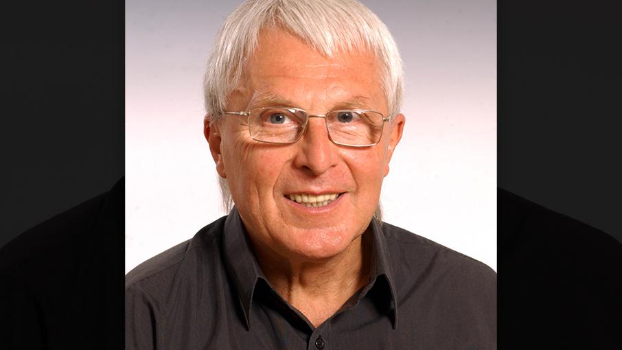 Egykori igazgatónk, Nagy László búcsúztatása hír képe Egykori igazgatónk, Nagy László búcsúztatása hír képe