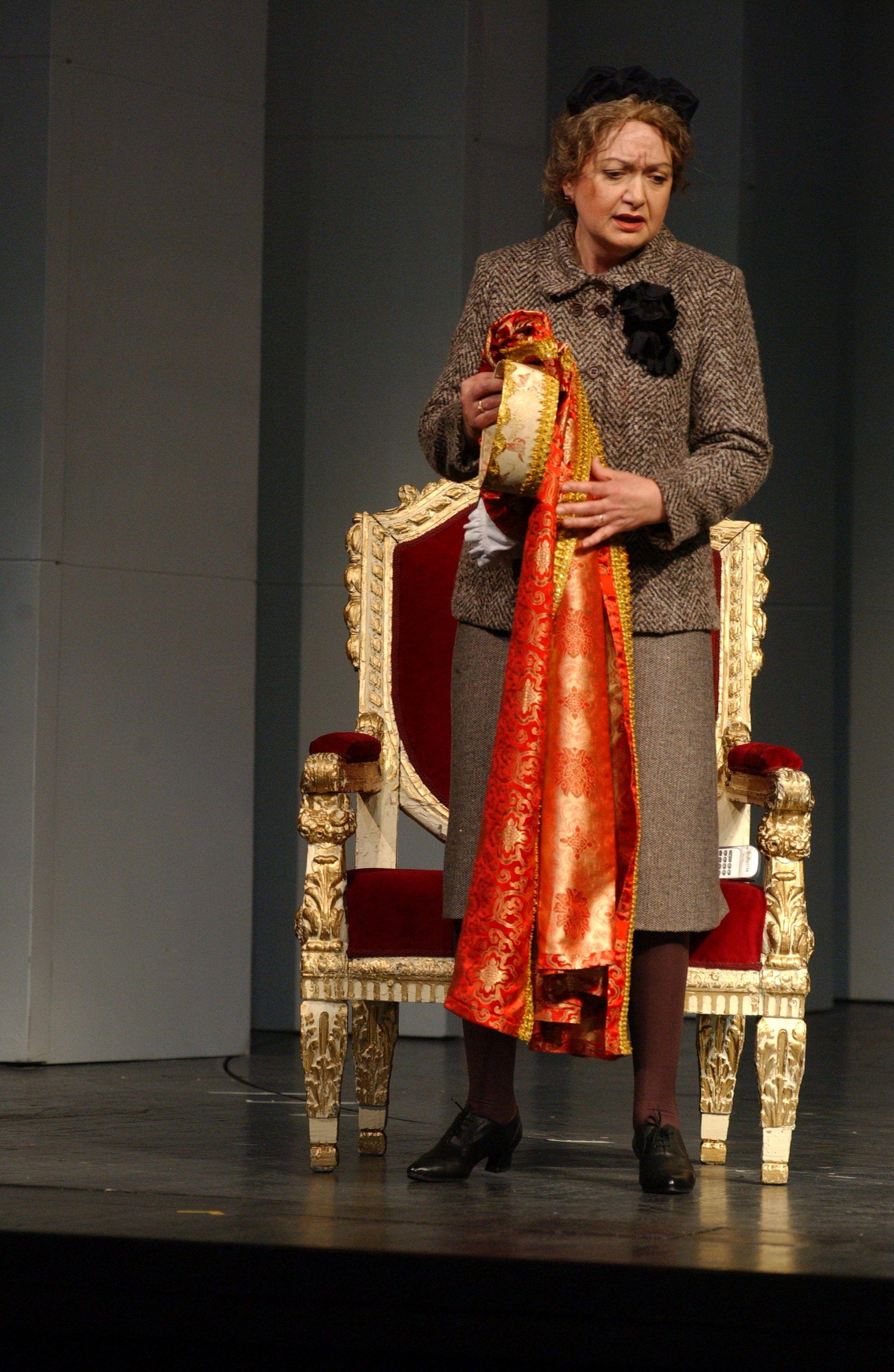 Elhunyt Szonda Éva operaénekesnő, a Szegedi Nemzeti Színház Örökös tagja 1 Elhunyt Szonda Éva operaénekesnő, a Szegedi Nemzeti Színház Örökös tagja 1