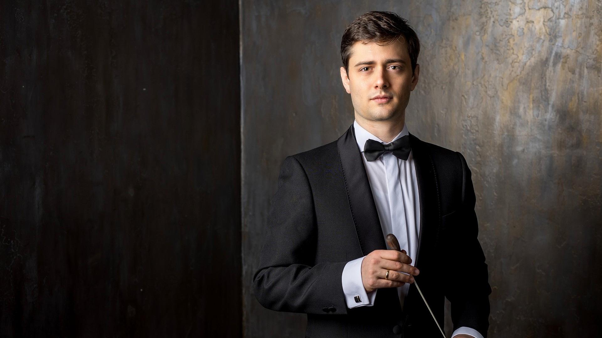 Őszinteség, perzselő intenzitás és katarzis – beszélgetés Dobszay Péterrel, a szegedi színház zeneigazgatójával hír képe Őszinteség, perzselő intenzitás és katarzis – beszélgetés Dobszay Péterrel, a szegedi színház zeneigazgatójával hír képe