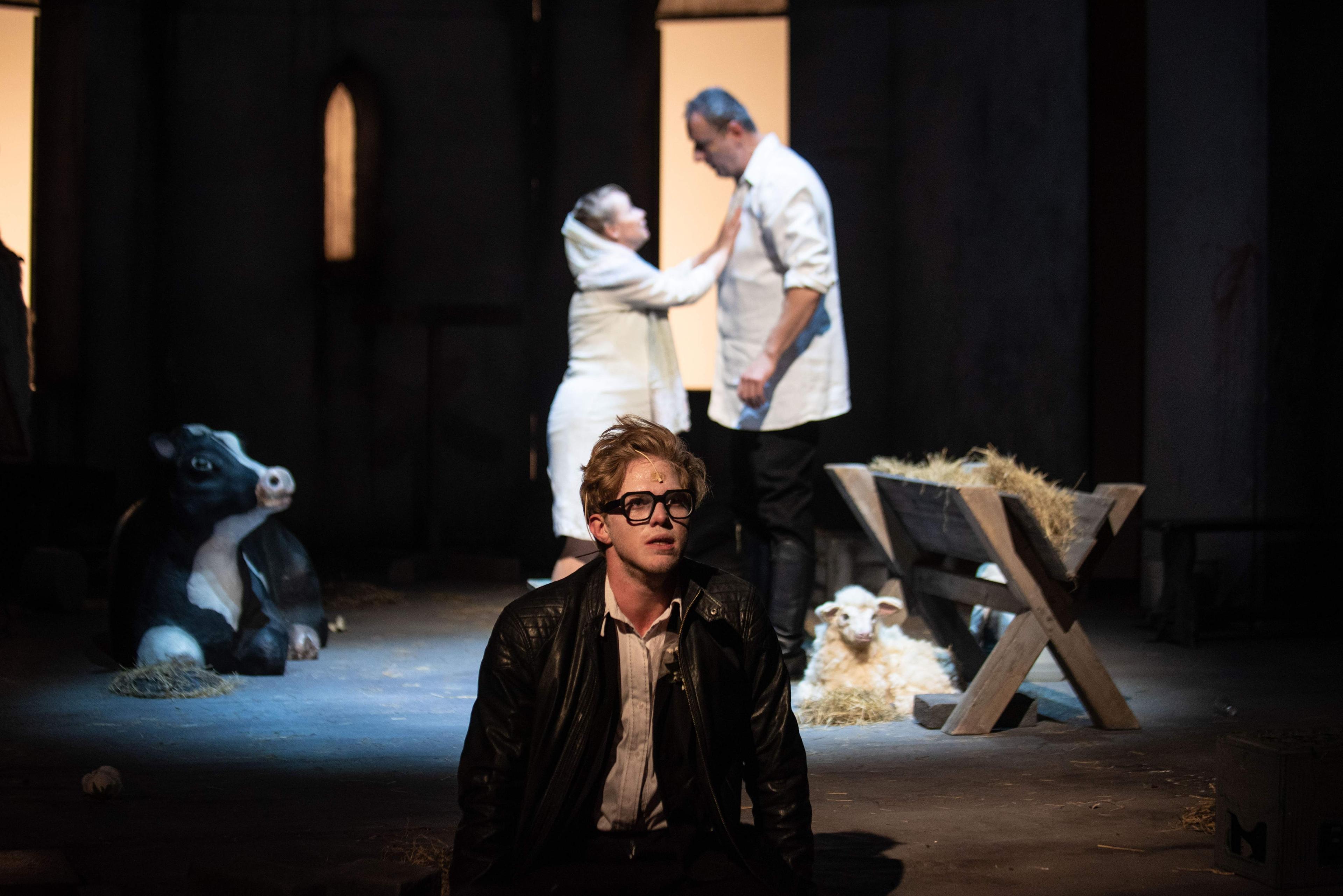 Parasztopera a Kisszínházban: templomromok között teszi a dolgát a végzet hír képe Parasztopera a Kisszínházban: templomromok között teszi a dolgát a végzet hír képe