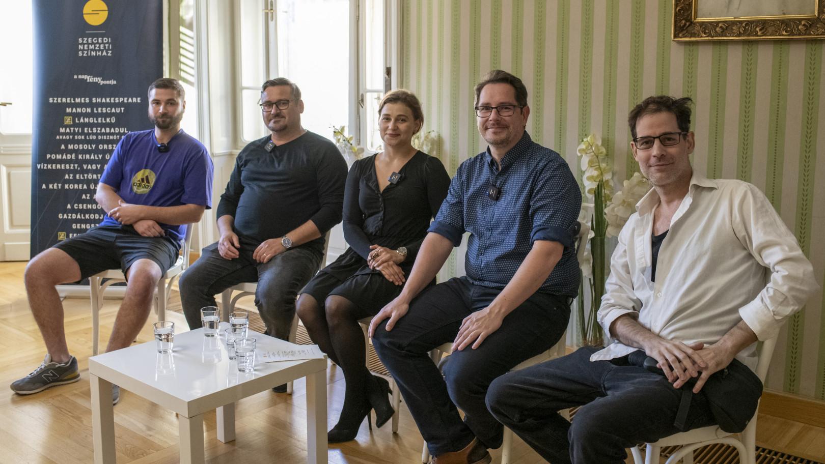 Rejtélyek közönségtalálkozója: szilánkonként összerakott igazság a színpadon hír képe Rejtélyek közönségtalálkozója: szilánkonként összerakott igazság a színpadon hír képe