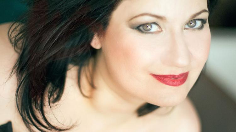 “Szeretném megmutatni Elisabetta drámáját, nőiségét, fájdalmát” – interjú Boross Csillával hír képe “Szeretném megmutatni Elisabetta drámáját, nőiségét, fájdalmát” – interjú Boross Csillával hír képe