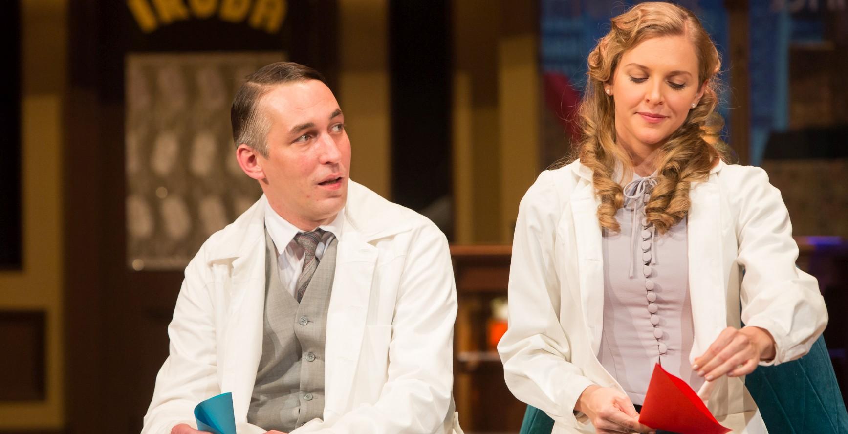 Vígjáték apró tragédiákkal – Illatszertár, ahol megéri sietni vissza a szünetről hír képe Vígjáték apró tragédiákkal – Illatszertár, ahol megéri sietni vissza a szünetről hír képe