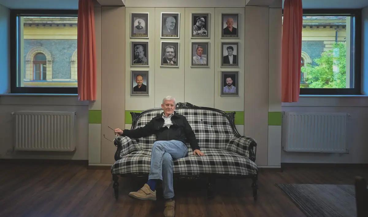 Gyermekszereptől az aranydiplomáig: így lett Rácz Tibor a Szegedi Nemzeti Színház örökös csillaga hír képe Gyermekszereptől az aranydiplomáig: így lett Rácz Tibor a Szegedi Nemzeti Színház örökös csillaga hír képe