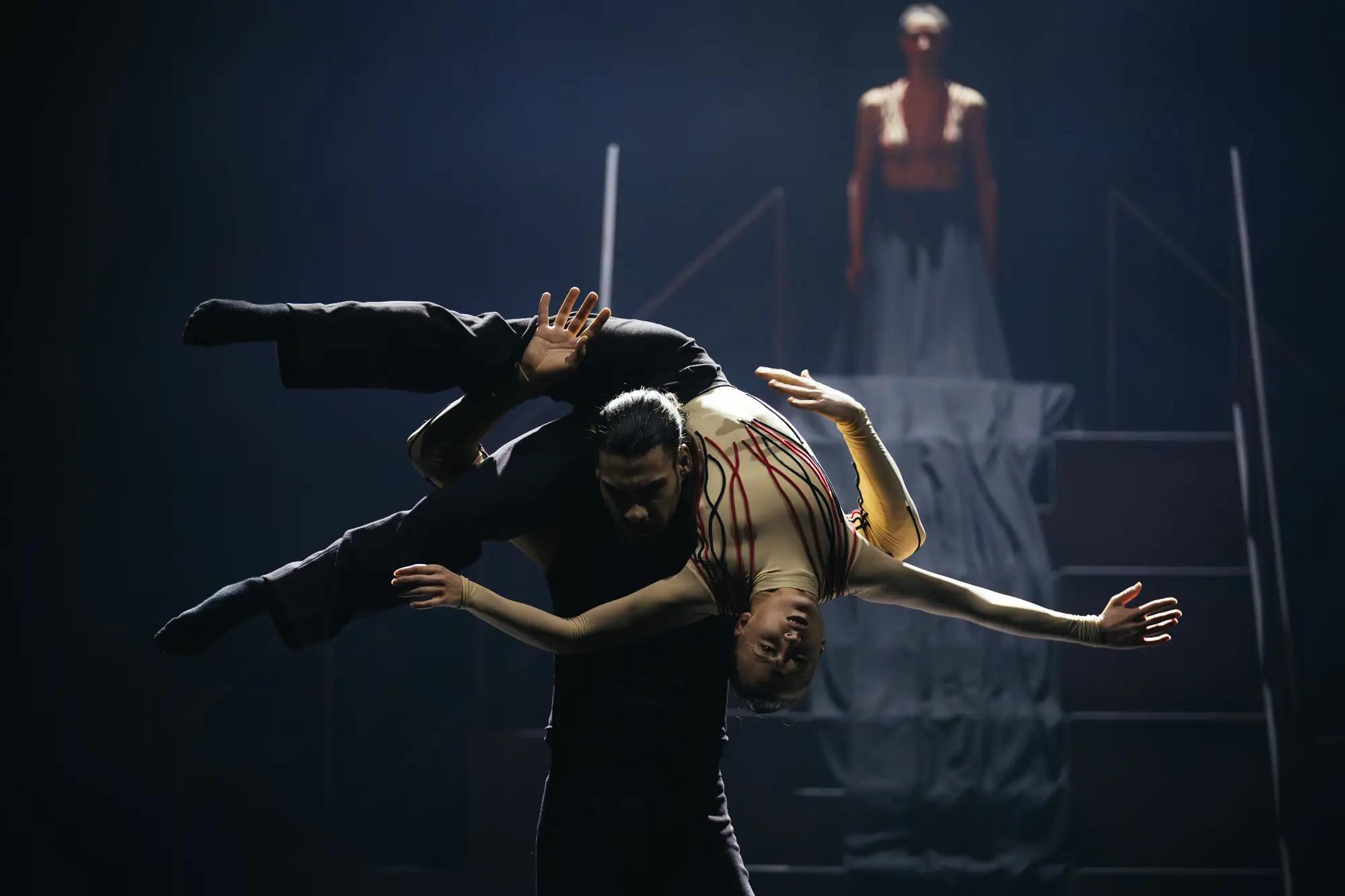 Isteni színjáték fotógaléria képe 4 Isteni színjáték fotógaléria képe 4