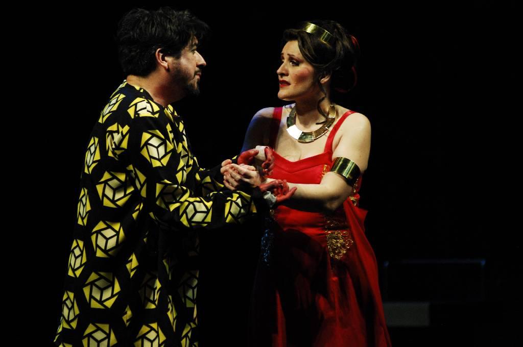 Tosca 4 Tosca 4