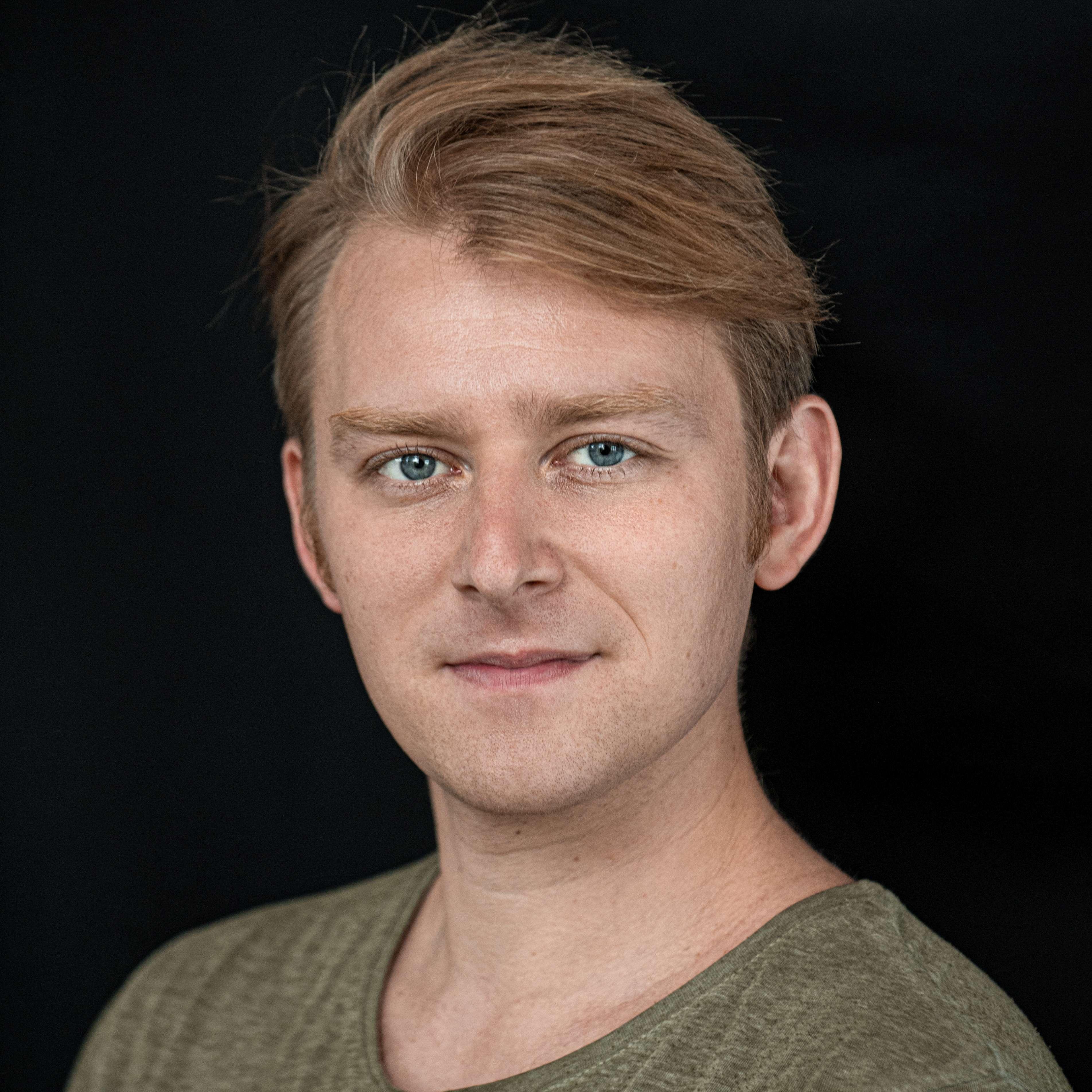 Károlyi Krisztián